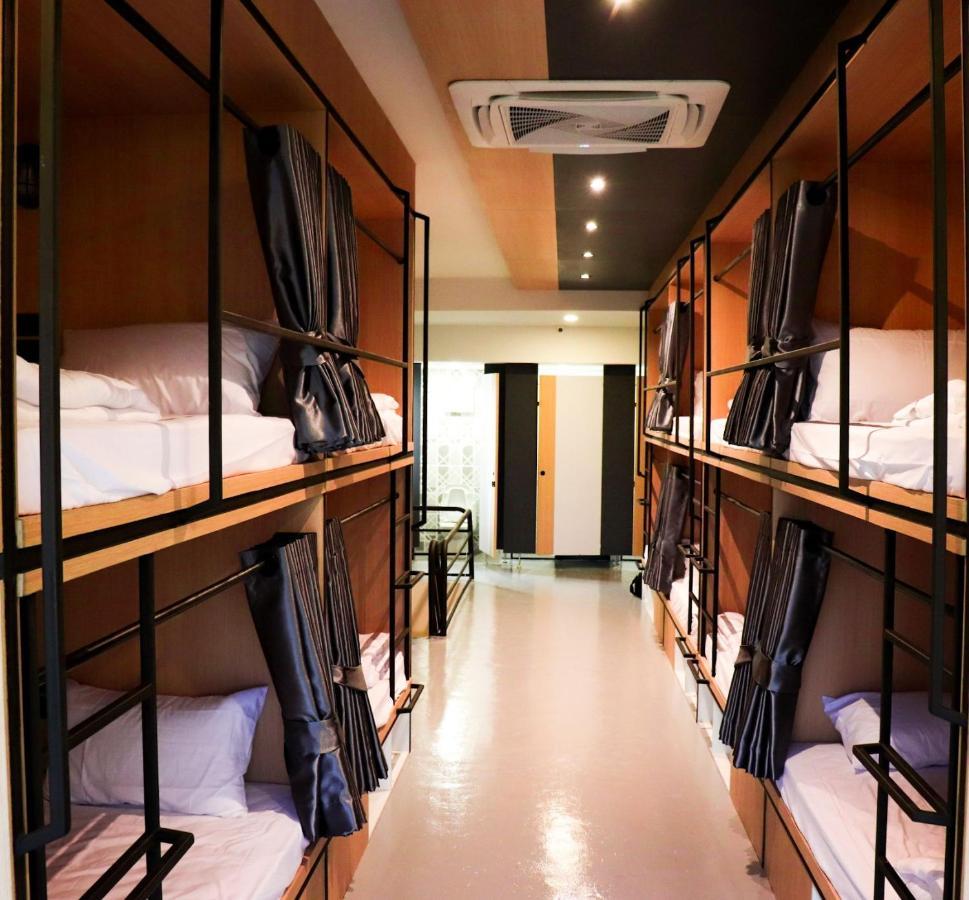 W2 Hostel Chiang Mai Zewnętrze zdjęcie