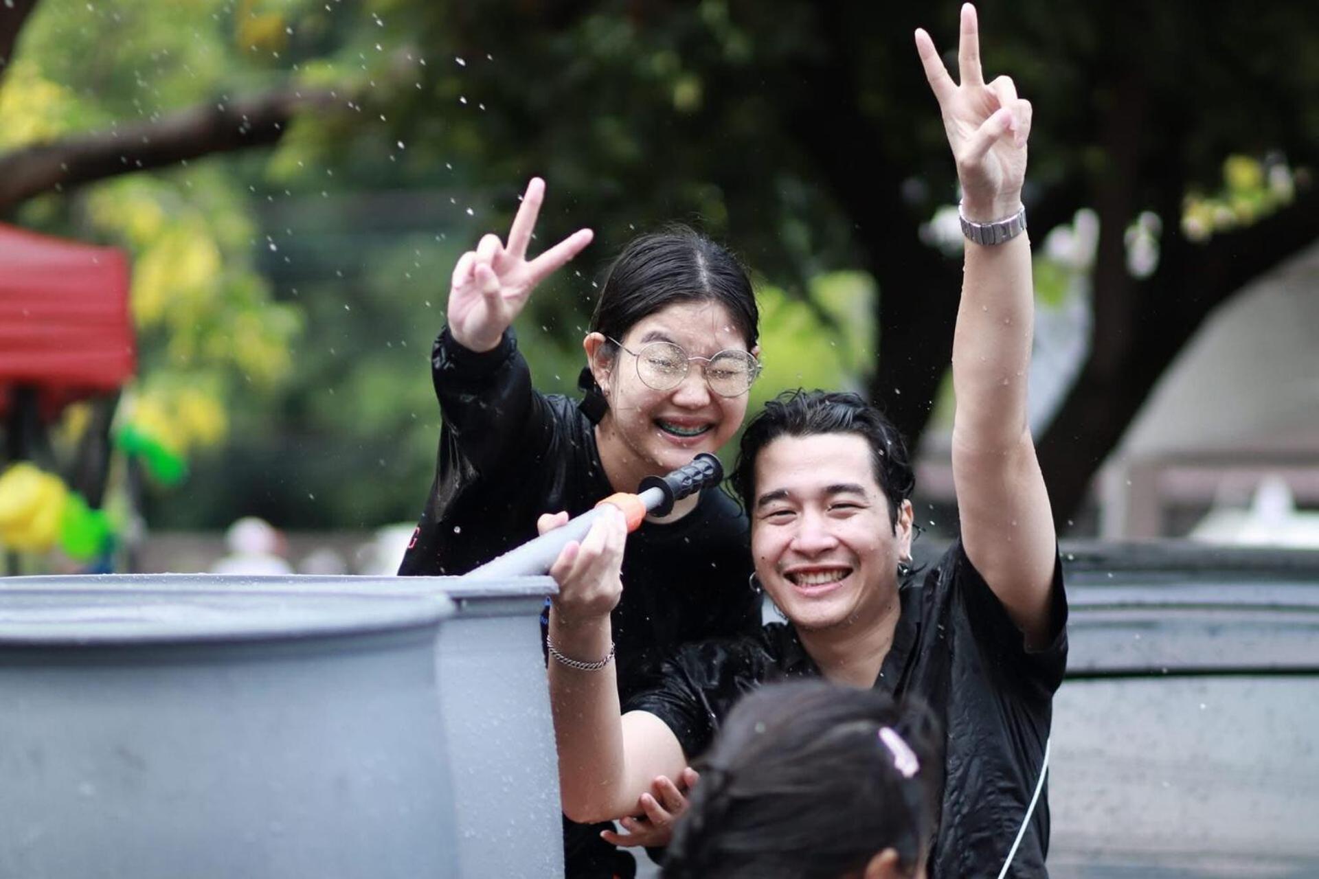 W2 Hostel Chiang Mai Zewnętrze zdjęcie